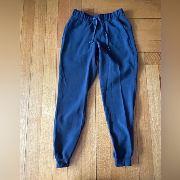 Lululemon navy blue joggers - Picture 2 of 2